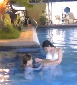 Enigmatic TV Sofia Poehsy & Jazzy Nagswimming Sa Pool. NAGBOLD! – Vlogpie